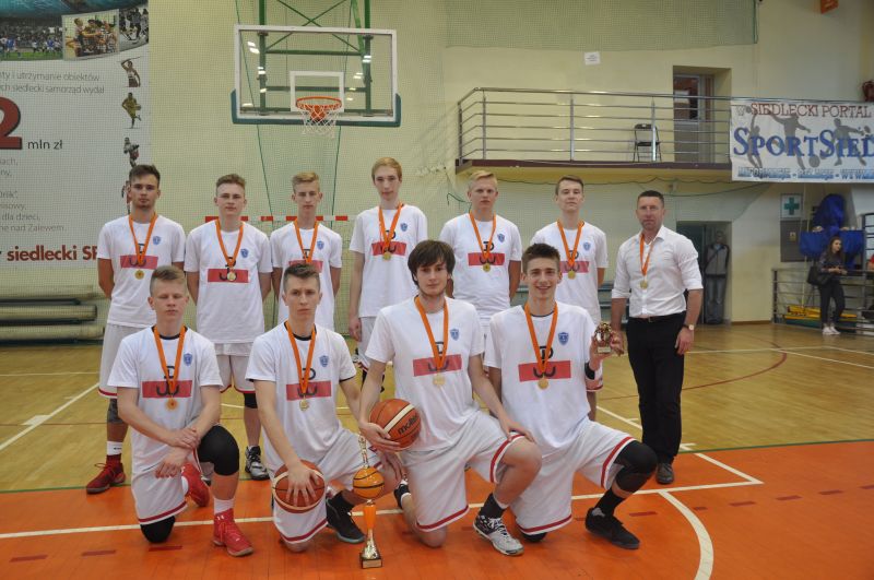 W tym roku szkolnym odbyła się VII edycja Pucharu Prezydenta Siedlec w Koszykówce chłopców.